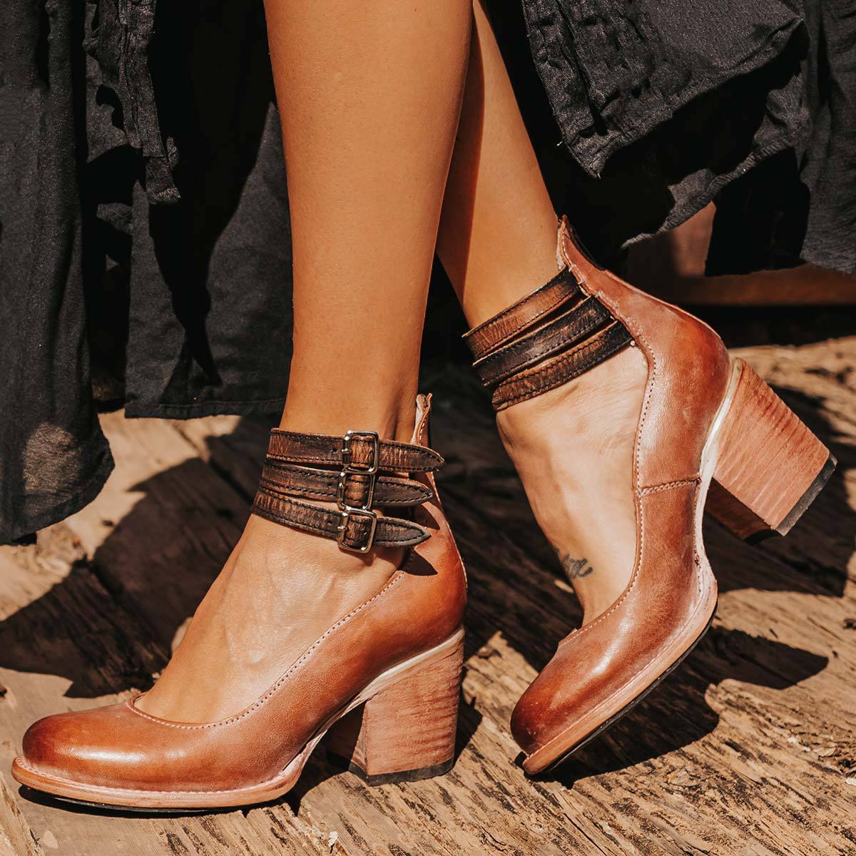 Neda - Stylische Pumps mit Fesselriemchen