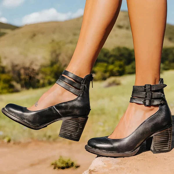 Neda - Stylische Pumps mit Fesselriemchen
