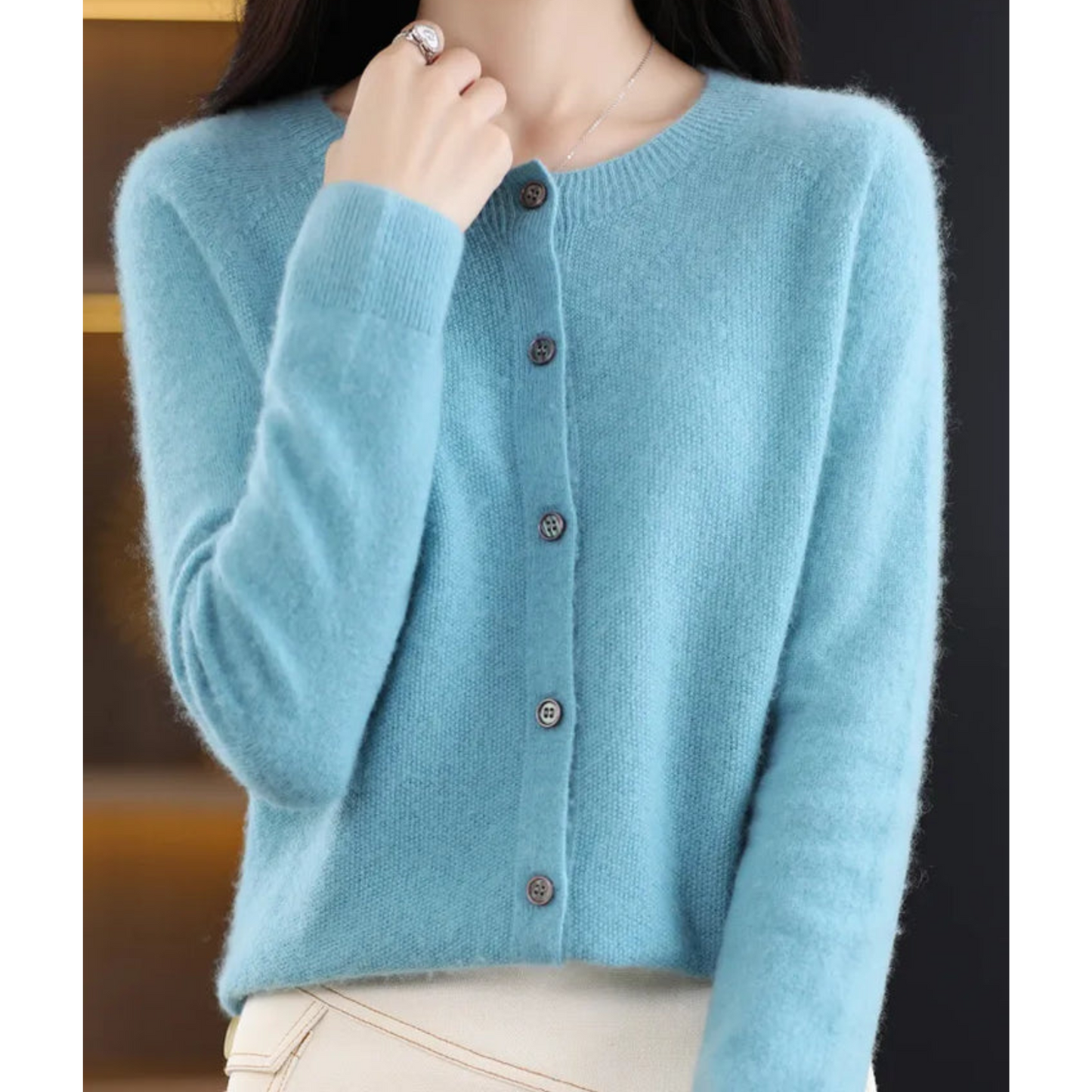 Damen-Strickjacke mit O-Ausschnitt aus reiner Merinowolle