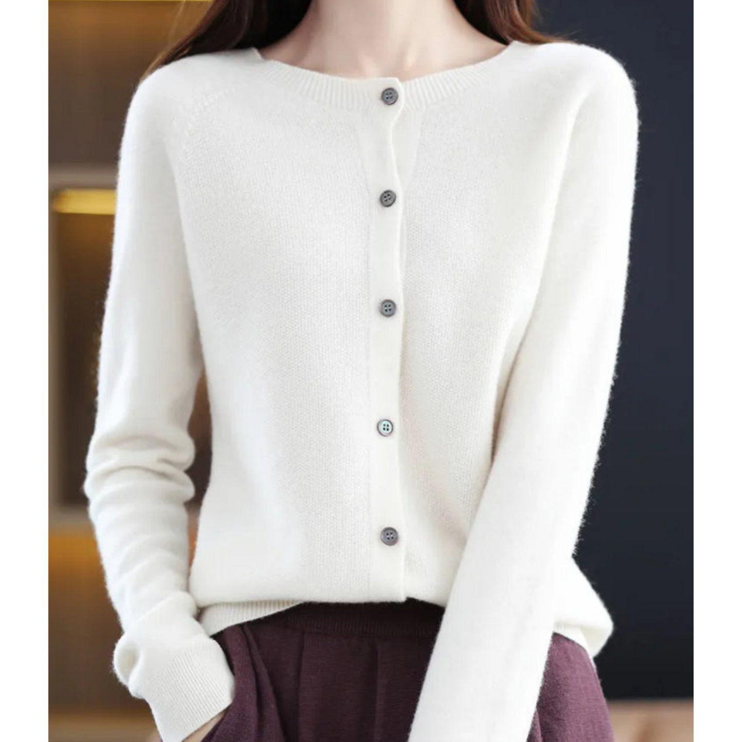 Damen-Strickjacke mit O-Ausschnitt aus reiner Merinowolle