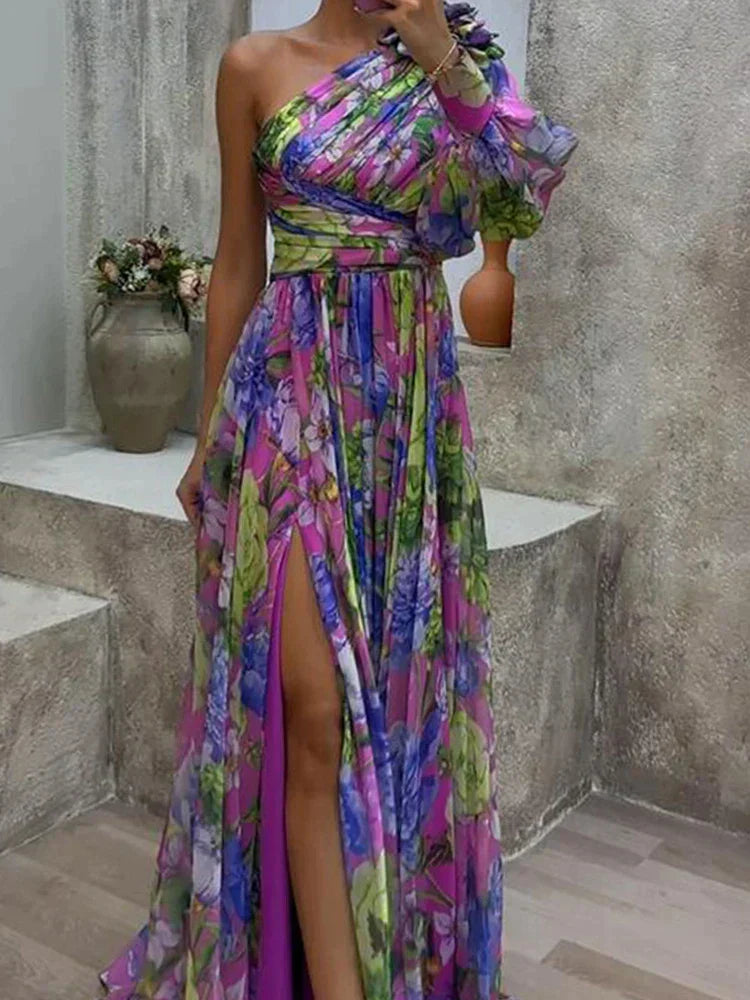 Lilac -  Lila bedruckte, seitlich geschlitztes, einärmeliges, sexy Maxikleid